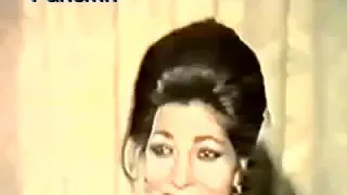 قصيدة  اتدخنين  للشاعرة لميعة عباس  دندنها