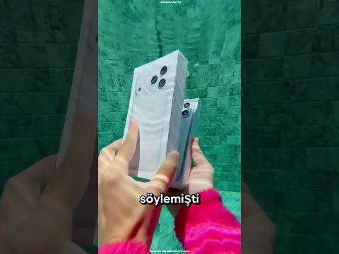 Havuz içinde iPhone kutu açılımı #shorts