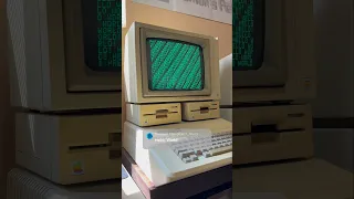 Hello World ProDOS BASIC apple e keyboard ASMR