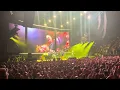 Download Lagu Staring at the Sun - the Offspring (Milano 2025 LIVE)
