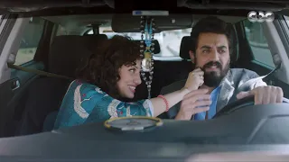 مسلسل حكايات جروب العيلة حاول يلمح لها إنه بيحبها بس رد فعلها يجيب جلطة 