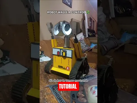 Robot WALLE a control ♻️ #Robotwally #robotdecarton #tutorial #maquetas #robotica #educacion #shorts