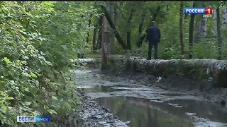 Жители одной из омских новостроек не могут выбраться из собственного дома