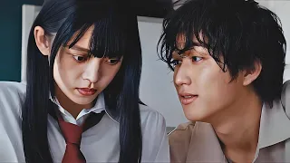 طالبة ثانوية مكتئبة بيقع فى حبها المدرس بتاعها اللى أنقذها من الموت قبل كدا 