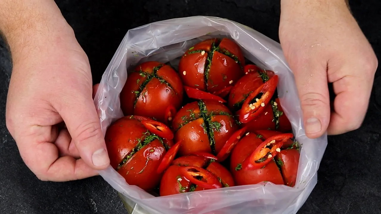 오, 얼마나 맛있는지! 나는 항상 이렇게 요리할 거예요! 그냥 토마토를 자르세요🍅! 맛있는 토마토! Thumbnail