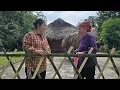 Download Lagu Warm feelings between grandmother and single mother - building fence and buying fish together