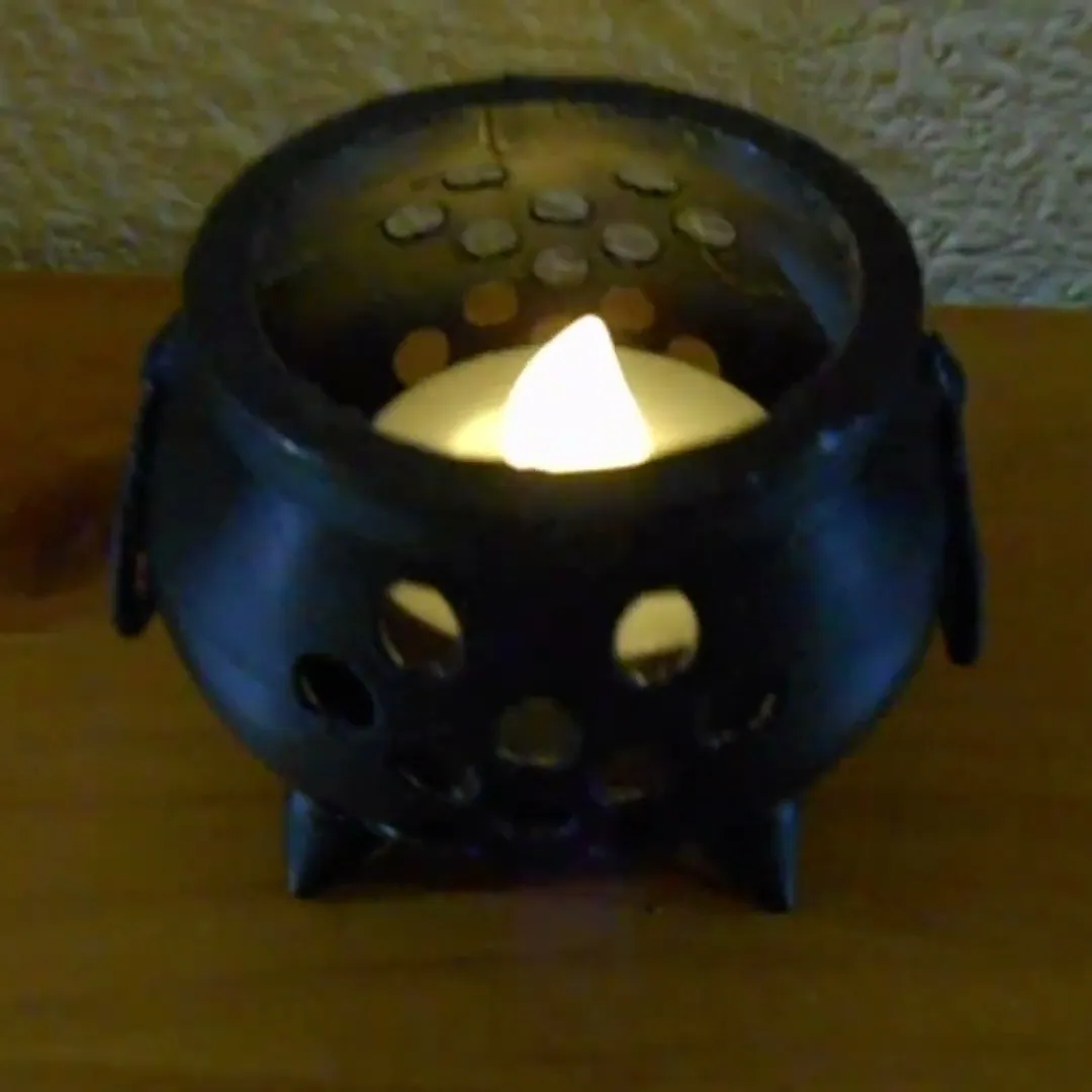 Mini Cauldron Tealight Holder / Print in place / 3mf included