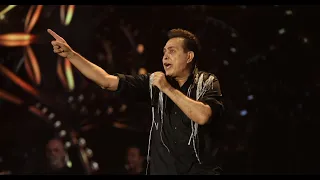 حكيم يبدع في جدة بـ حلاوة روح بشكل جنوني و بيني وبينك و أهـ ياني منك أهـ ياني 