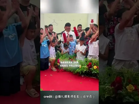 Dia berusaha keras untuk adiknya
