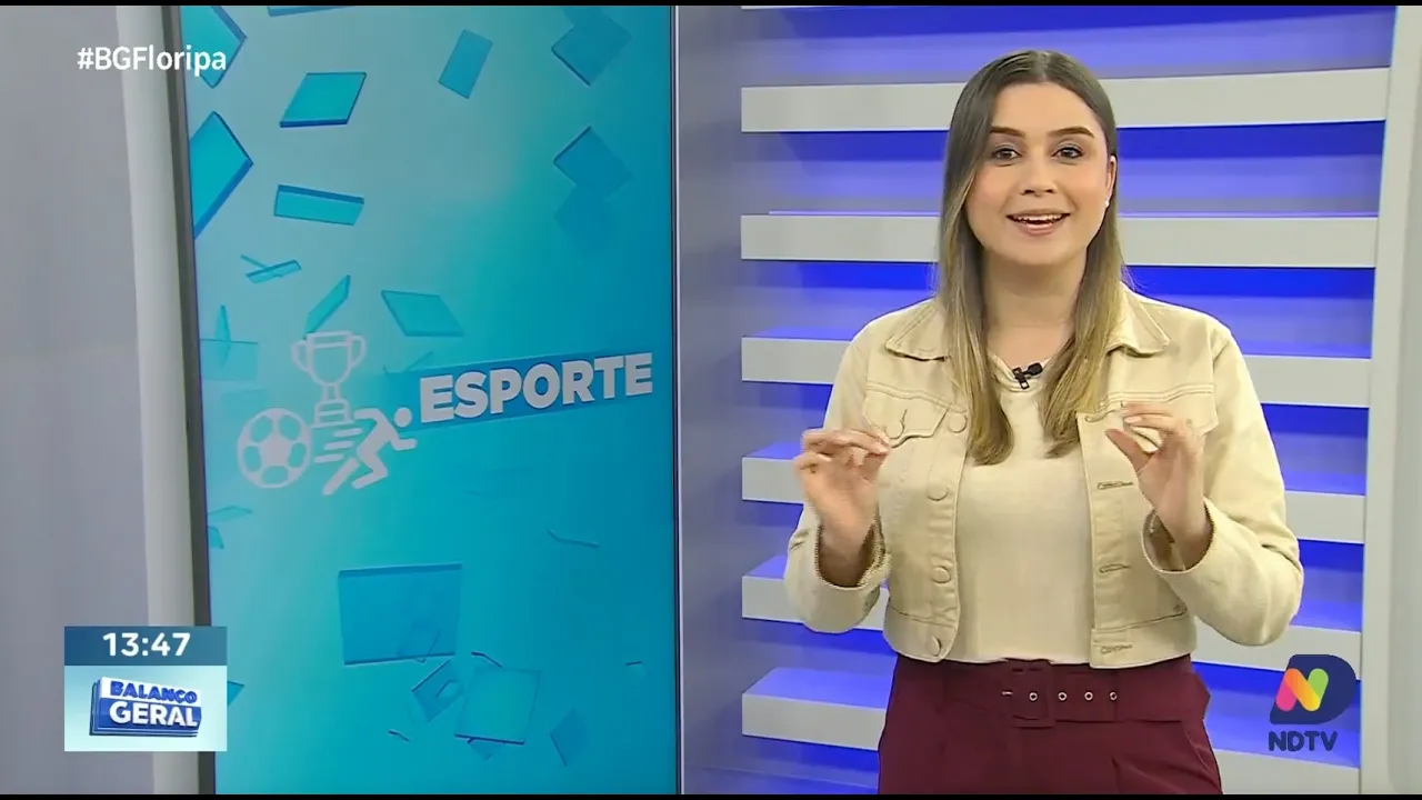 Esporte - Fluminense vence Flamengo e Corinthians domina Athletico-PR