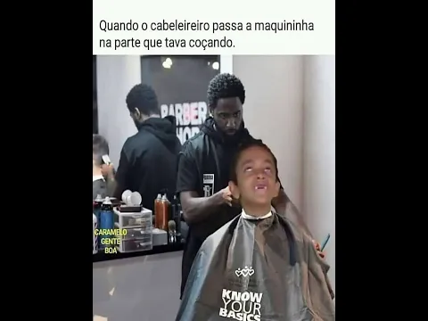 MEMES EM IMAGENS_QUANDO O CABELEIREIRO PASSA A MAQUININHA NA PARTE QUE TAVA COÇANDO 😂 #Shorts
