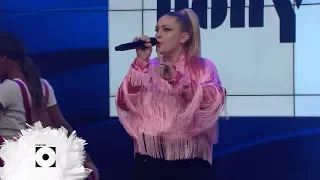 holly rey performs looking for you massive music channel o
