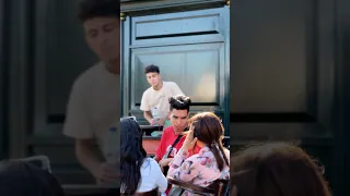 الجزء الاول من فكرة قصة حب انتظرو الجزء التاني 