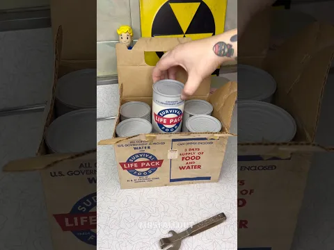 Opening 3 day Emergency Ration from a Cold War Fallout Shelter!