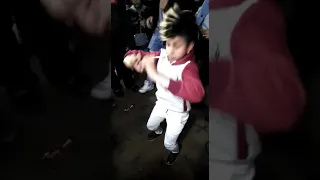 حمو بيكا يا عبيط ياللي مفكرنى رقص حوده مصلحه دندنها