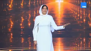 في أول ظهور لها بعد مرضها   الفنانة هبة مجدي تبدع في أغنية  في حب سيدنا النبي  أمام الرئيس السيسي دندنها
