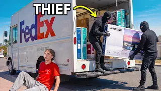 I Caught Thieves In Public!