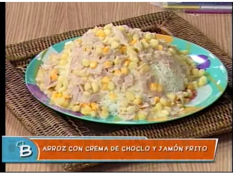 Arroz con crema de choclo y jamón frito