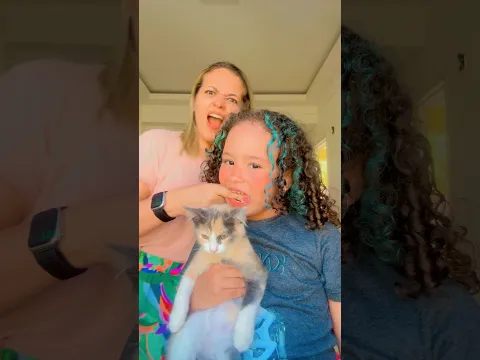 Izadora pegou meu dedo #izadoralima #humor #funny #duet