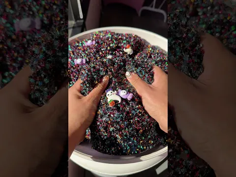 PLAYING WITH A HUGE TRICK OR TREAT SLIME