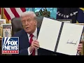 Download Lagu BREAKING: Trump signs TikTok executive order