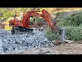 Download Lagu Excavator Going To Break Hard Concrete Bed