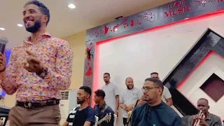 ياناس مالكم عليا   محمد بشير الدولي                  حفل      دندنها