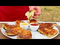 Download Lagu Als je alleen aardappelen raspt, kun je een super lekker gerecht ASMR maken