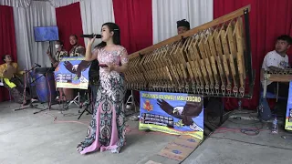 Download DEEN ASSALAM -- COVER ANGKLUNG RAJAWALI MALIOBORO YOGYAKARTA MP3