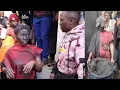 Download Lagu MCHAWI JAMILA AKIWA NA WENZAKE 11 AANGUKA GHAFLA ARUSHA AKIWA NA UNGO, TAHARUKI PEMBE YACHOMWA