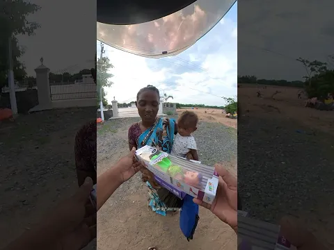 kulandhai vayiththula irukkumpoathu veettukkaarar iranthuttaar anna🥺#humanity #helping