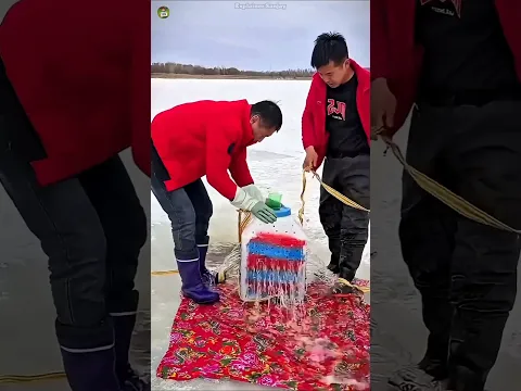 😱 बर्फ के अंदर मिला रहस्यमयी जादुई डब्बा!
