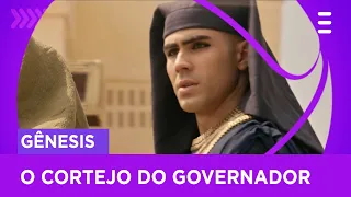Egípcios ajoelham-se diante de José durante o cortejo | Gênesis