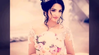 عروستنه ماكو مثلها دندنها