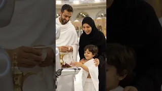 ربات آینده نگر در حال خدمت به زائران در مسجدالحرام      زمزم  خرما و قهوه عربی قهوه دندنها