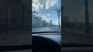 مش فارق مين معايا 