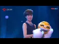 Download Lagu 【经典回顾】 她唱《独家记忆》声音迷人 全场静静聆听 #郁可唯  Masked Singer