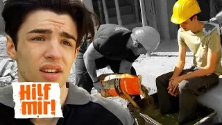 Mobbing auf dem Bau: Füße in Zement einbetoniert! | Hilf Mir!