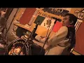 Raúl y su Banda Suriana - La abeja miope