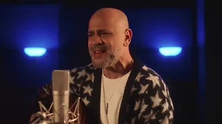                                  كلكو خاينين بصوت عزيز الشافعي دندنها