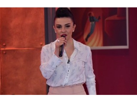 Download MP3 Fatma Turgut'tan Muhteşem Performans \