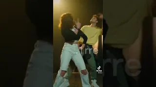 رقص تولغا مع اخت امير من مسلسل اخوتي  رقص تولغا مع اخت امير من مسلسل اخوتي