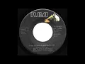 Download Lagu Waylon Jennings - I've Always Been Crazy LYRICS
