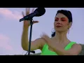MARINA - Bubblegum Bitch (Live from the Desert)