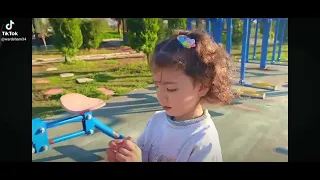 مغروره صرلك مدي بحاكيك ما بتردي مغروره صار لك مده بحاكيكي ما بتردي دندنها
