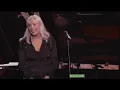 Joni Mitchell - River what a perfomance