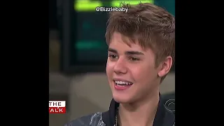 جاستن بيبر يستحق أفضل من هذا جاستن يتعرض للتحر ش من مذيعة 