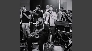 አንድ ቀን ሆነ Live 