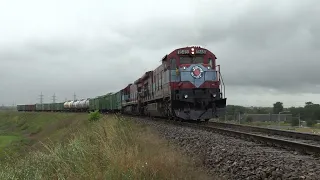 Тепловозы C36-7i-1545+1542 на ст. Маарду / C36-7i-1545+1542 at Maardu station