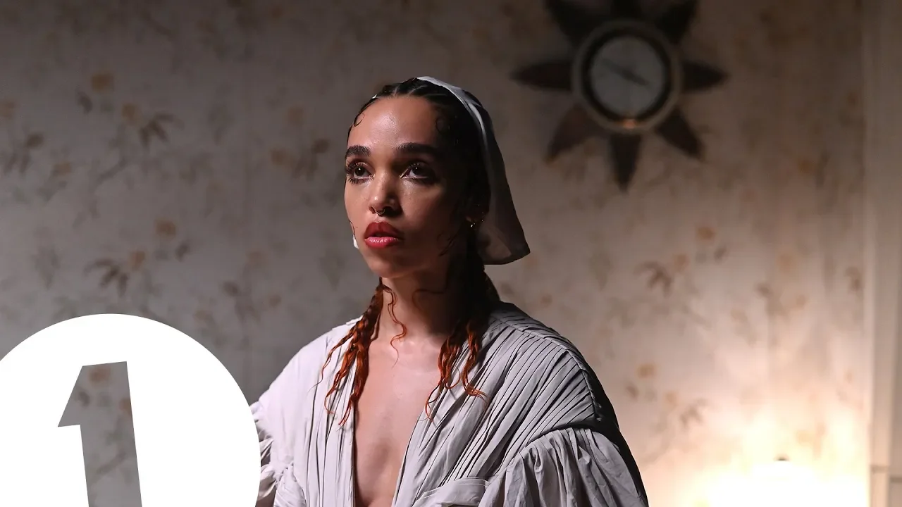 FKA Twigs Live at Maida Vale